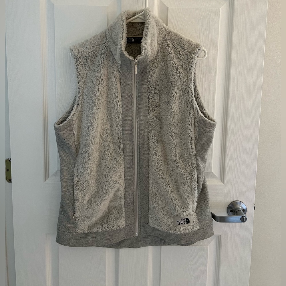 Super Soft North Face Full Zip Vest